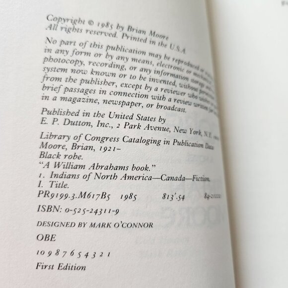 Black Robe By Brian Moore 1985 First Edition Hardcover Novel - Picture 2 of 14